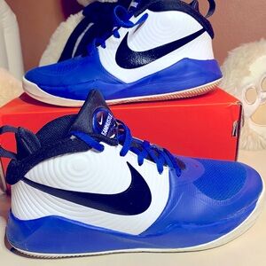 Nike Team Hustle D9 Youth, preowned, in good condition.